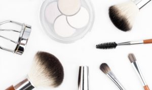 Benefits of Using a Makeup Brush 